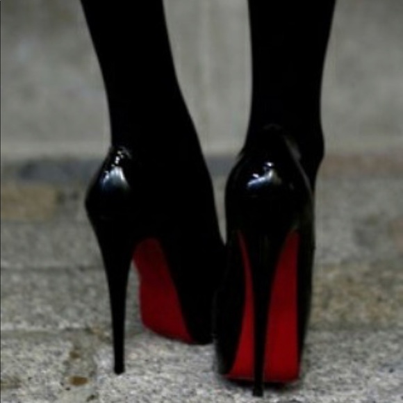 Meet your Posher, Jessica 💫Posh Ambassador💫 - Picture 1 of 1